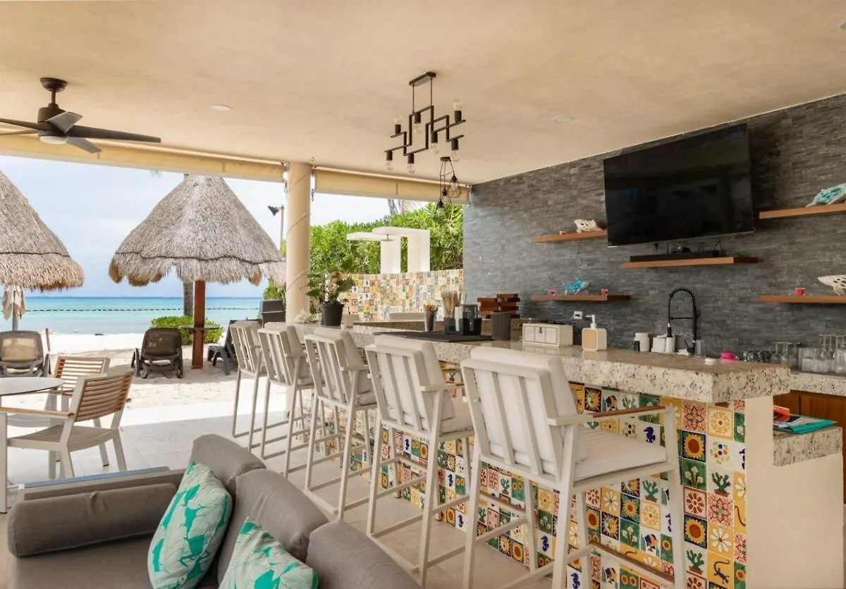 Private Beach Club-Penthouse For Large Groups プレヤデルカーメン 0*,